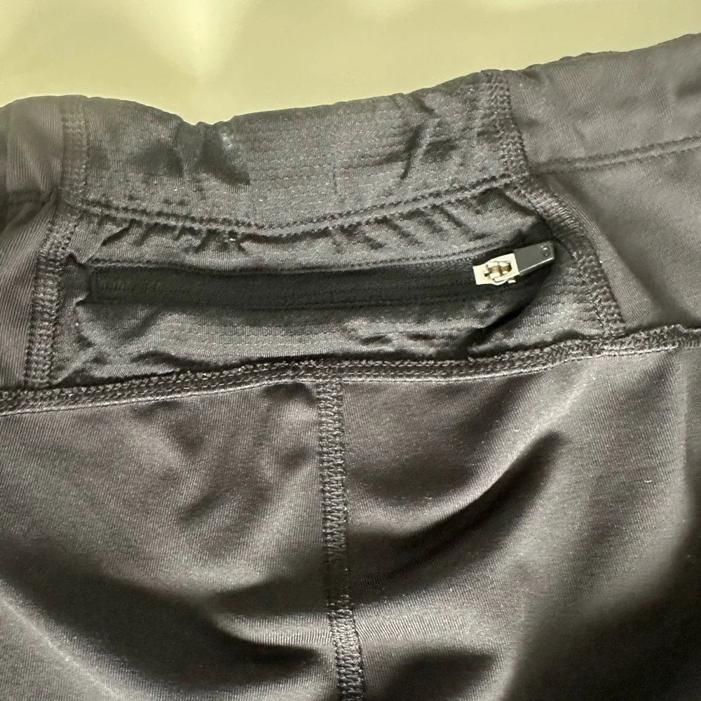 Champion Double Dry black capri leggings. Size Large - Picture 6 of 6